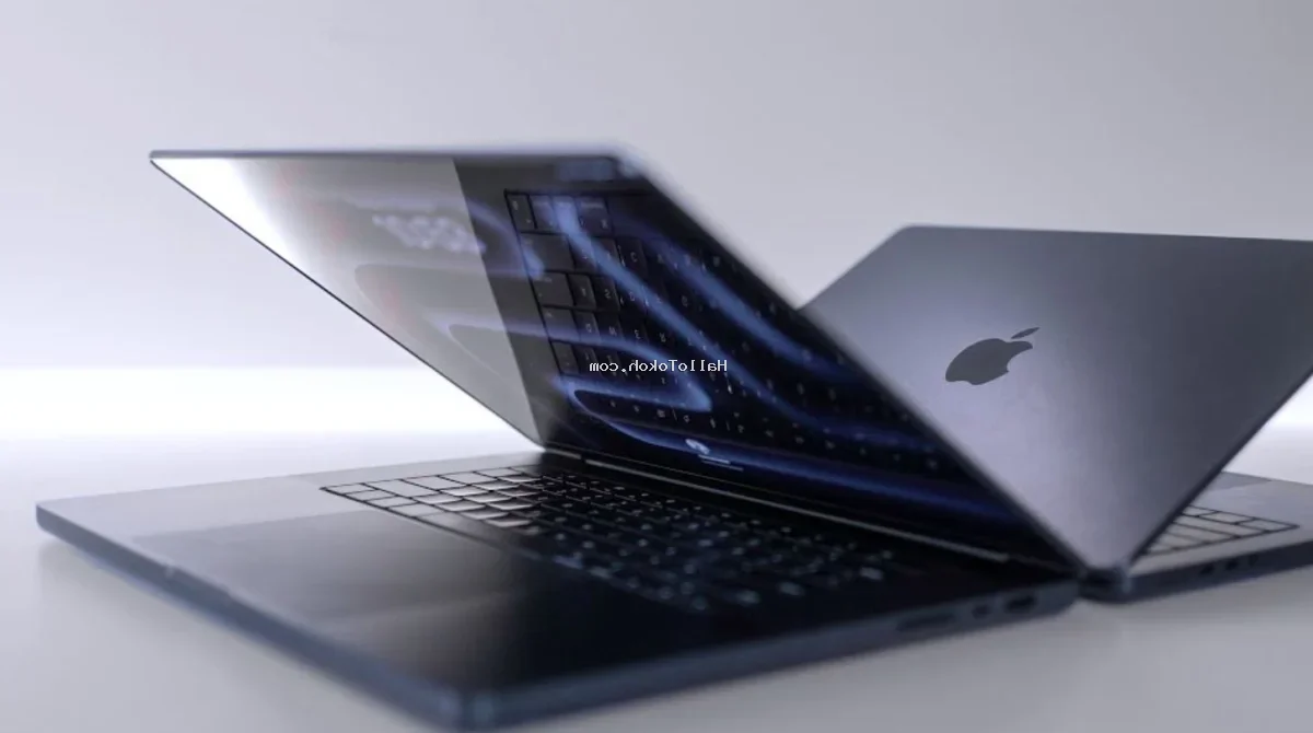 Tech Firm Destroys 100 MacBook Pros Featuring 48GB RAM Amid Global Shortages<span class="gemini-post-meta-desc" style="display: block; font-size: 16px; color: #555555; line-height: 1.6; margin-top: 10px; margin-bottom: 10px; font-weight: 400; font-family: sans-serif; text-transform: none; letter-spacing: normal;">A tech company is reportedly destroying over 100 MacBook Pro laptops with 48GB of RAM following layoffs, sparking major backlash over e-waste and hardware scarcity.</span>